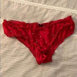 Victoria’s Secret sexy hip hugger